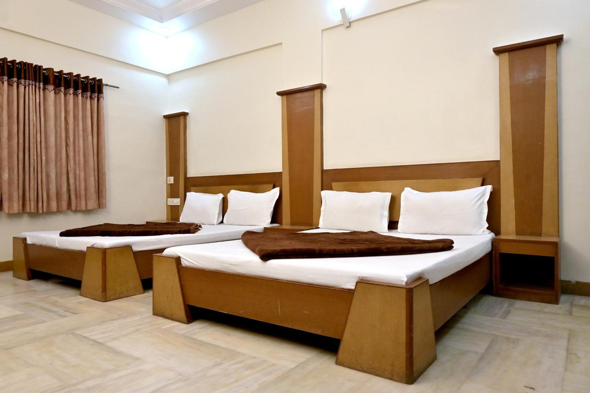 Hotel Roshan Palace Ambaji Dış mekan fotoğraf