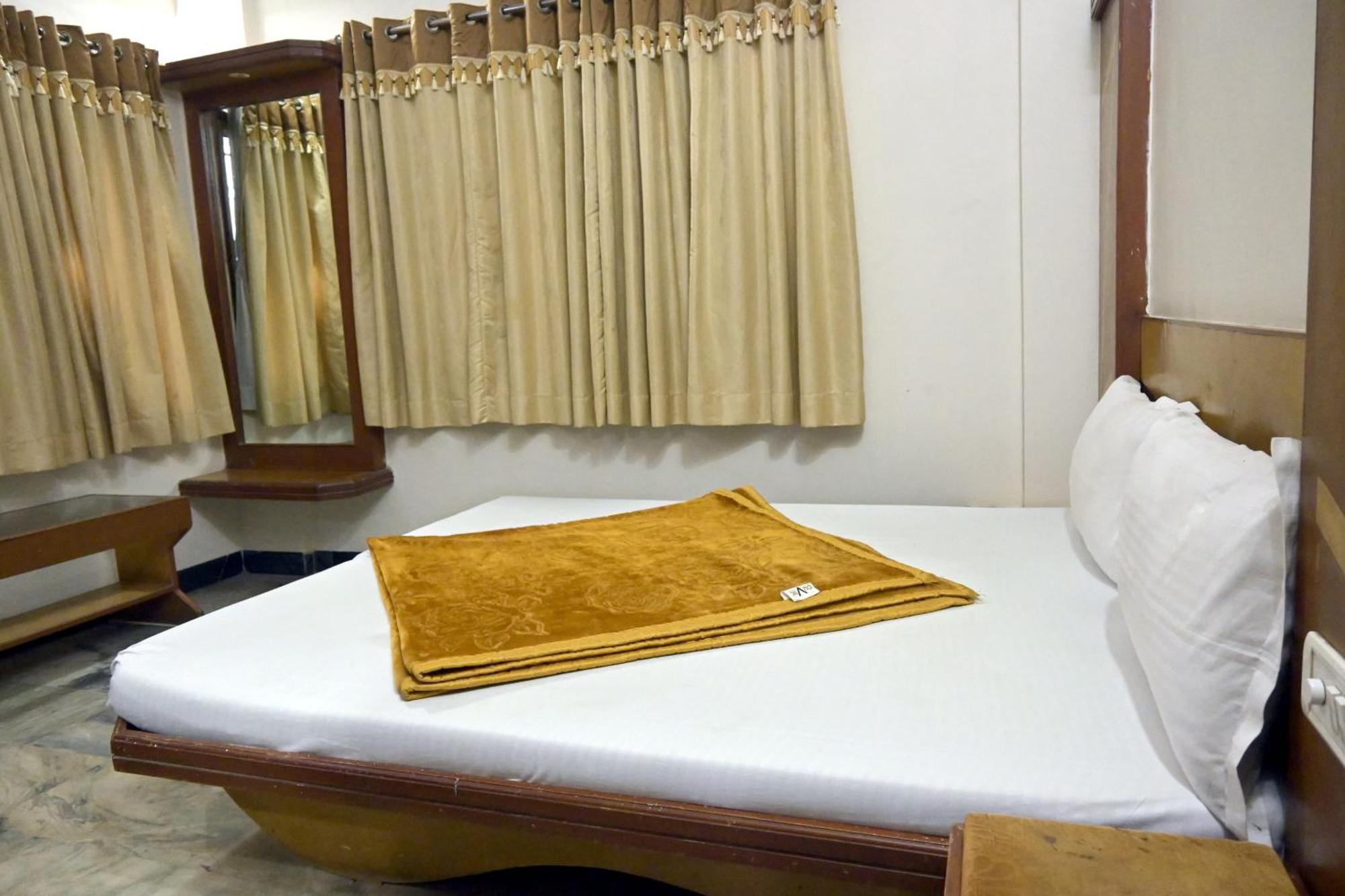 Hotel Roshan Palace Ambaji Dış mekan fotoğraf