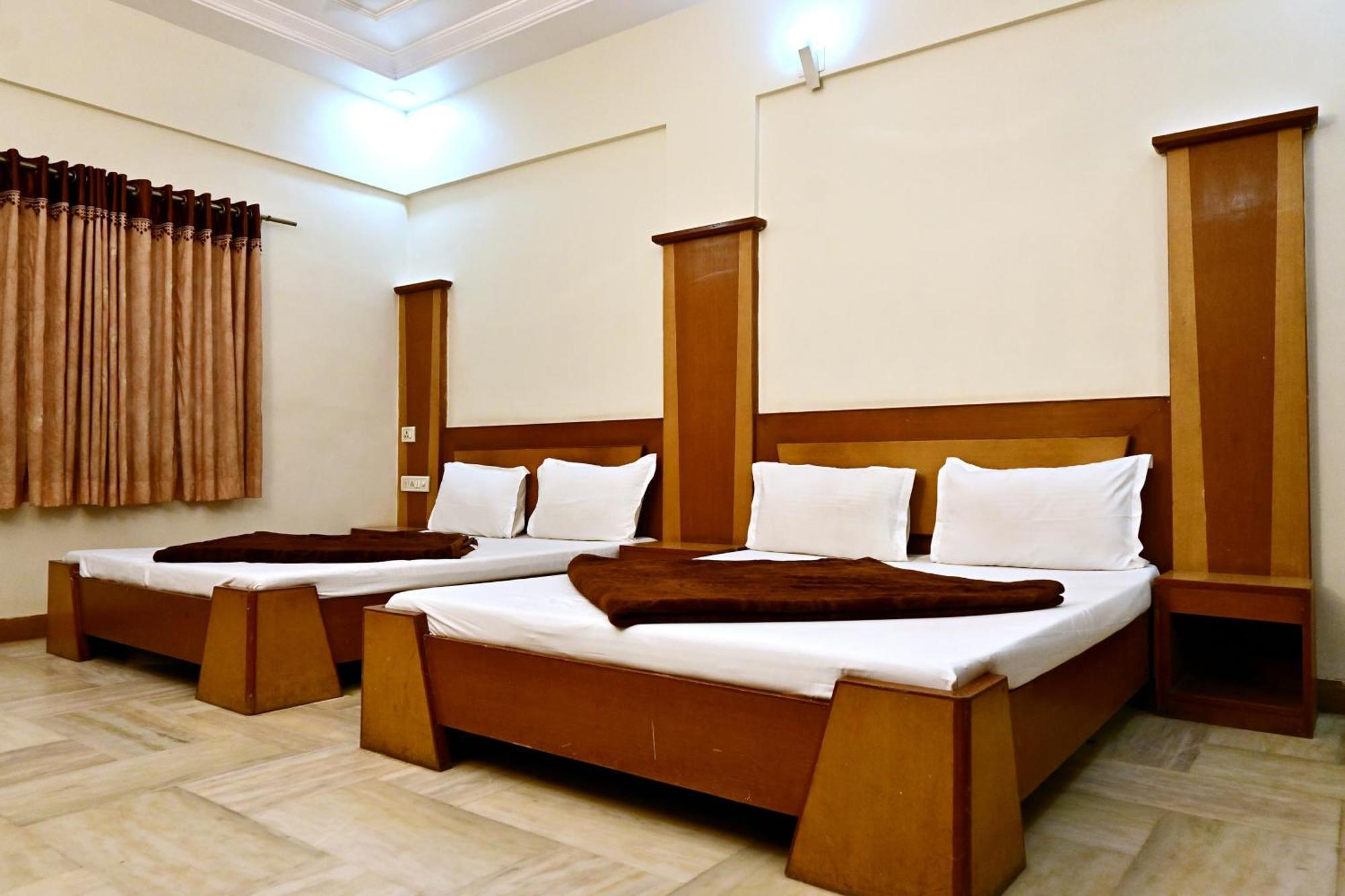 Hotel Roshan Palace Ambaji Dış mekan fotoğraf