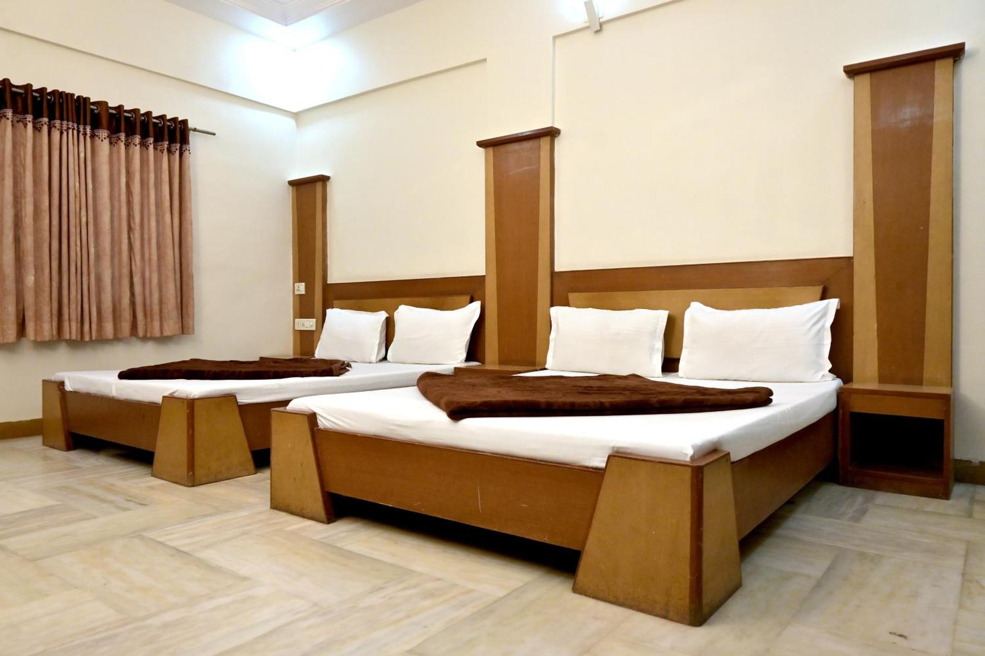 Hotel Roshan Palace Ambaji Dış mekan fotoğraf