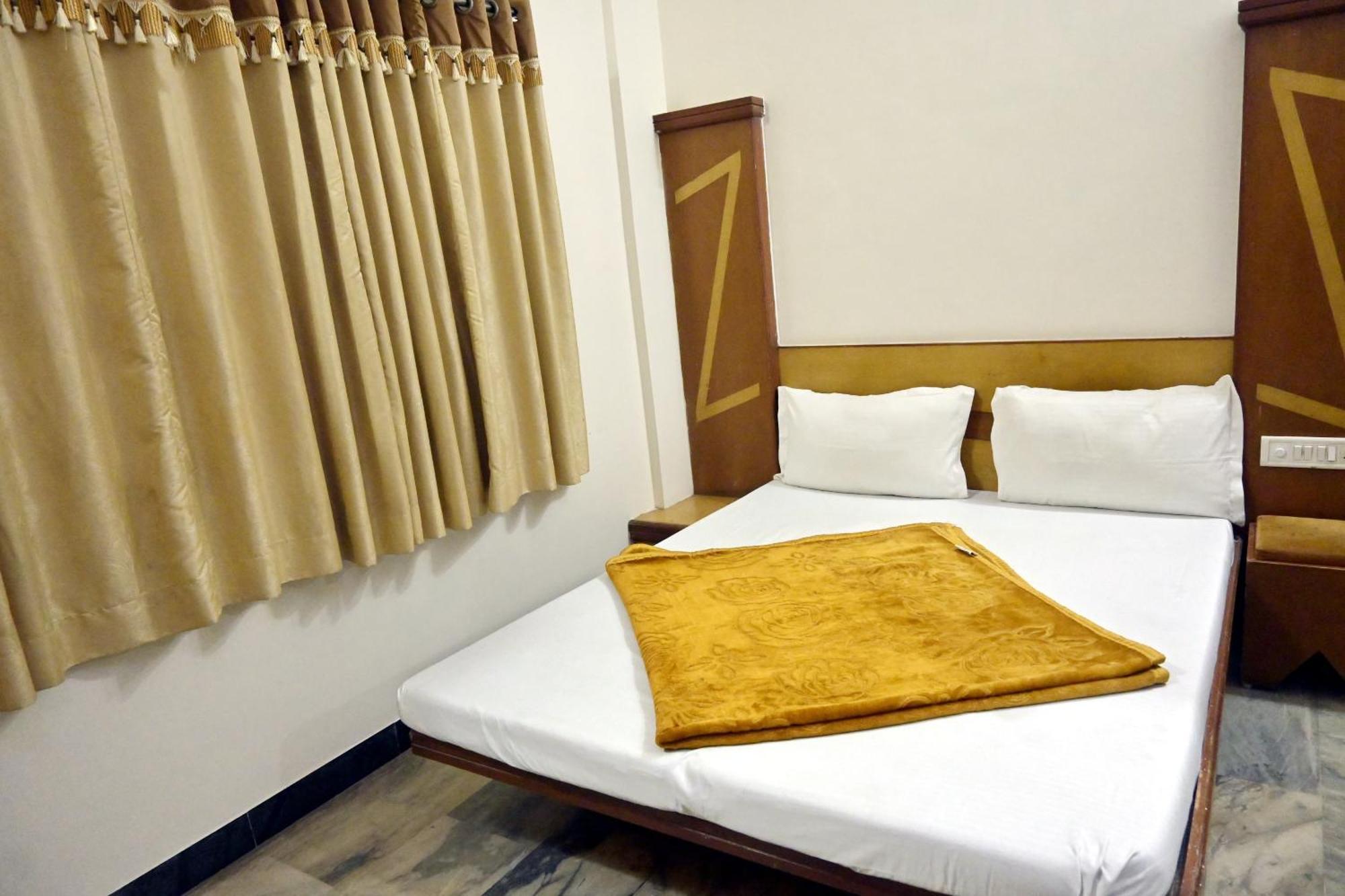 Hotel Roshan Palace Ambaji Dış mekan fotoğraf