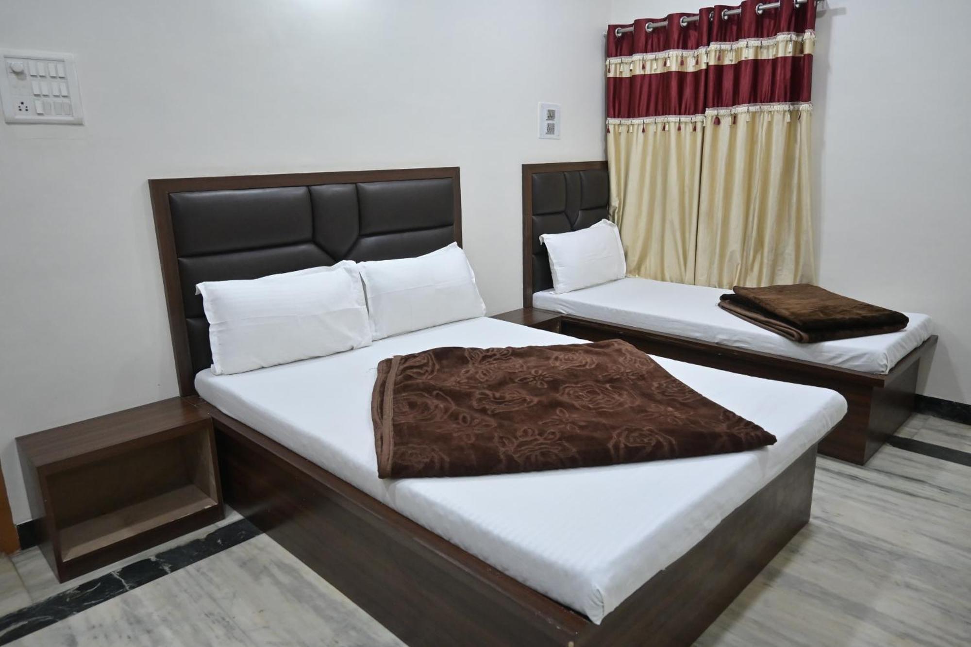 Hotel Roshan Palace Ambaji Dış mekan fotoğraf