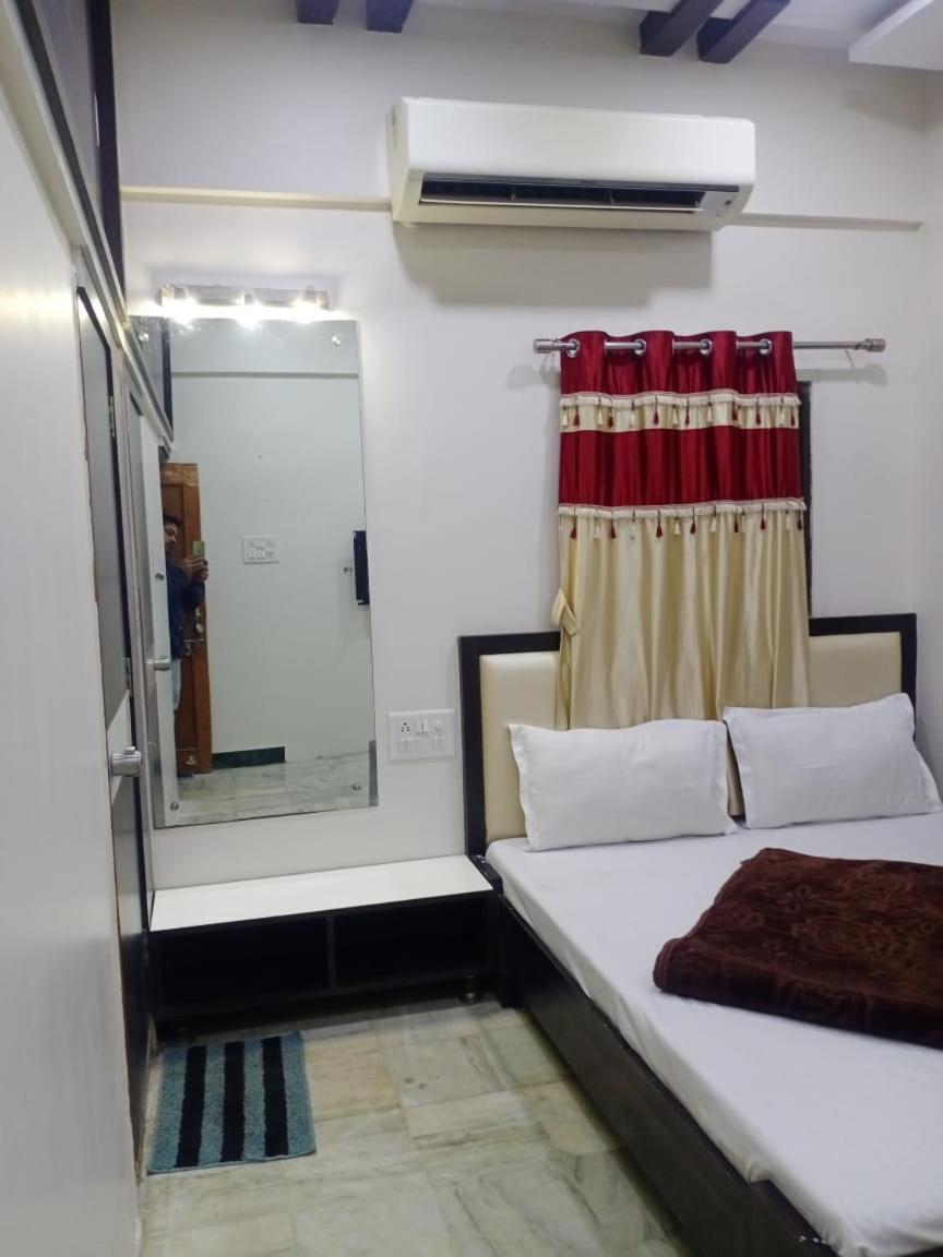 Hotel Roshan Palace Ambaji Dış mekan fotoğraf